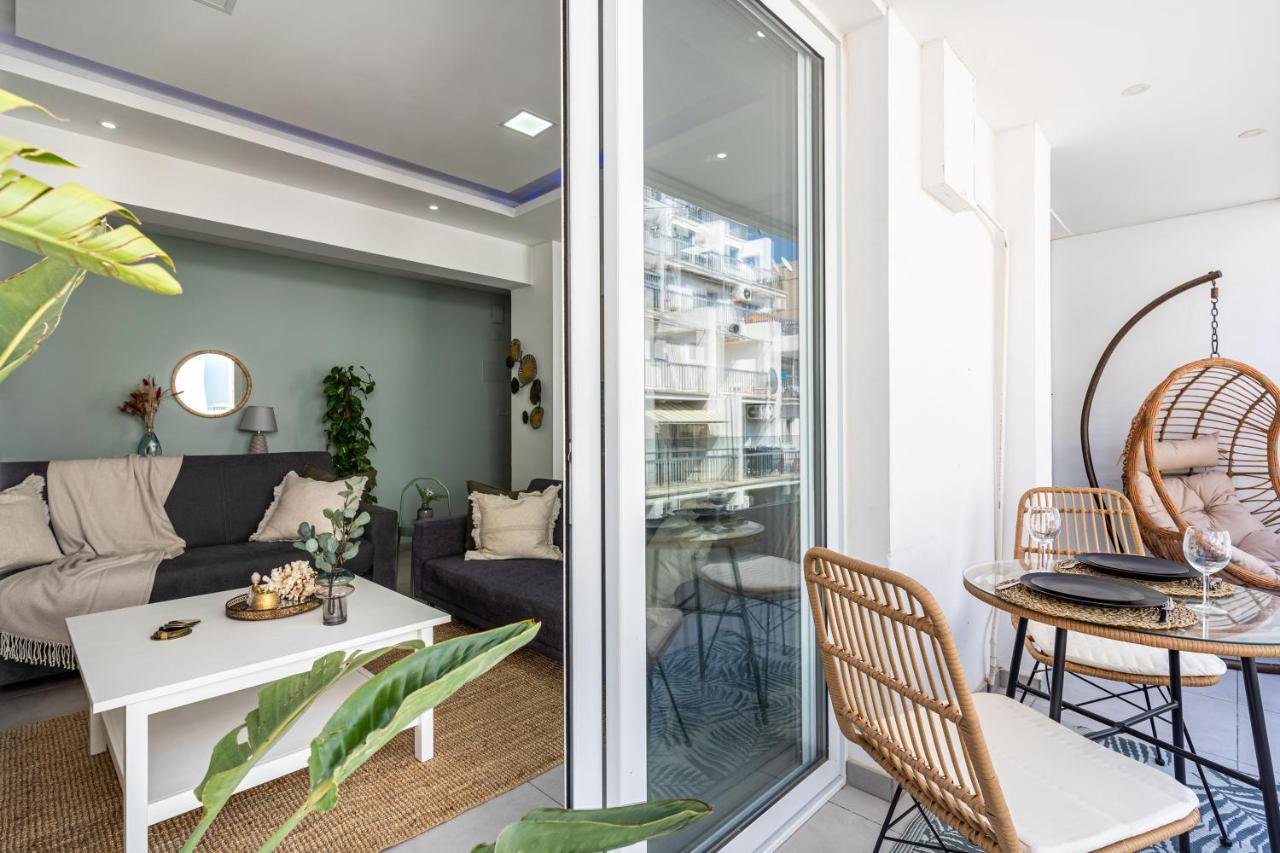 Beach Daze 1-Br Apt By Finikoudes Beach ลาร์นาคา ภายนอก รูปภาพ